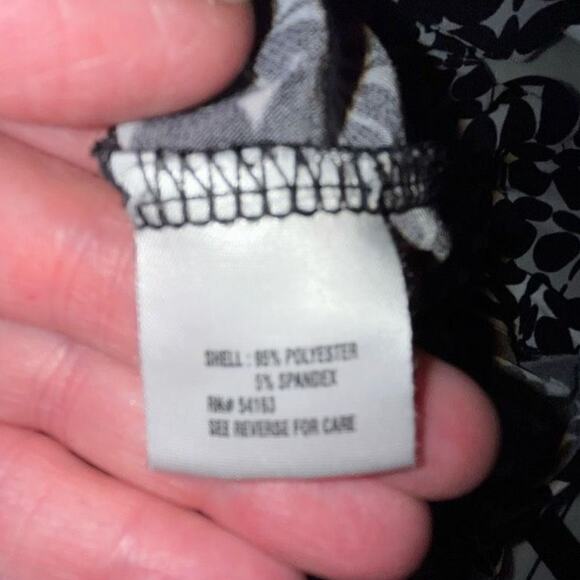 Calvin Klein black & white sleeveless blouse medium - Picture 5 of 5